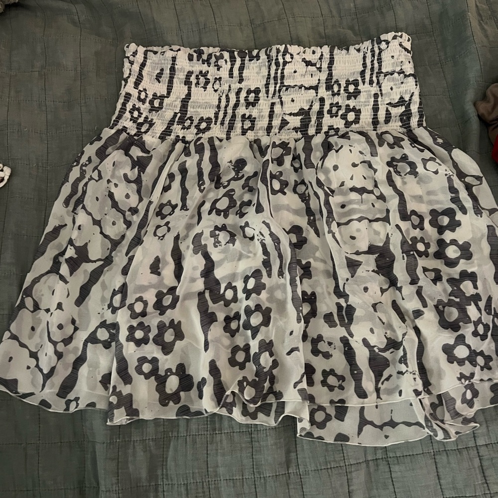 Cabi skirt